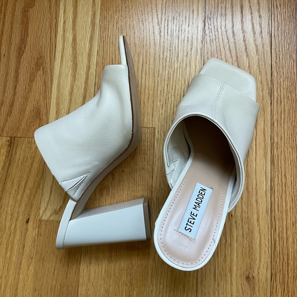 STEVE MADDEN BLOCK HEEL SANDALS - Picture 4 of 5